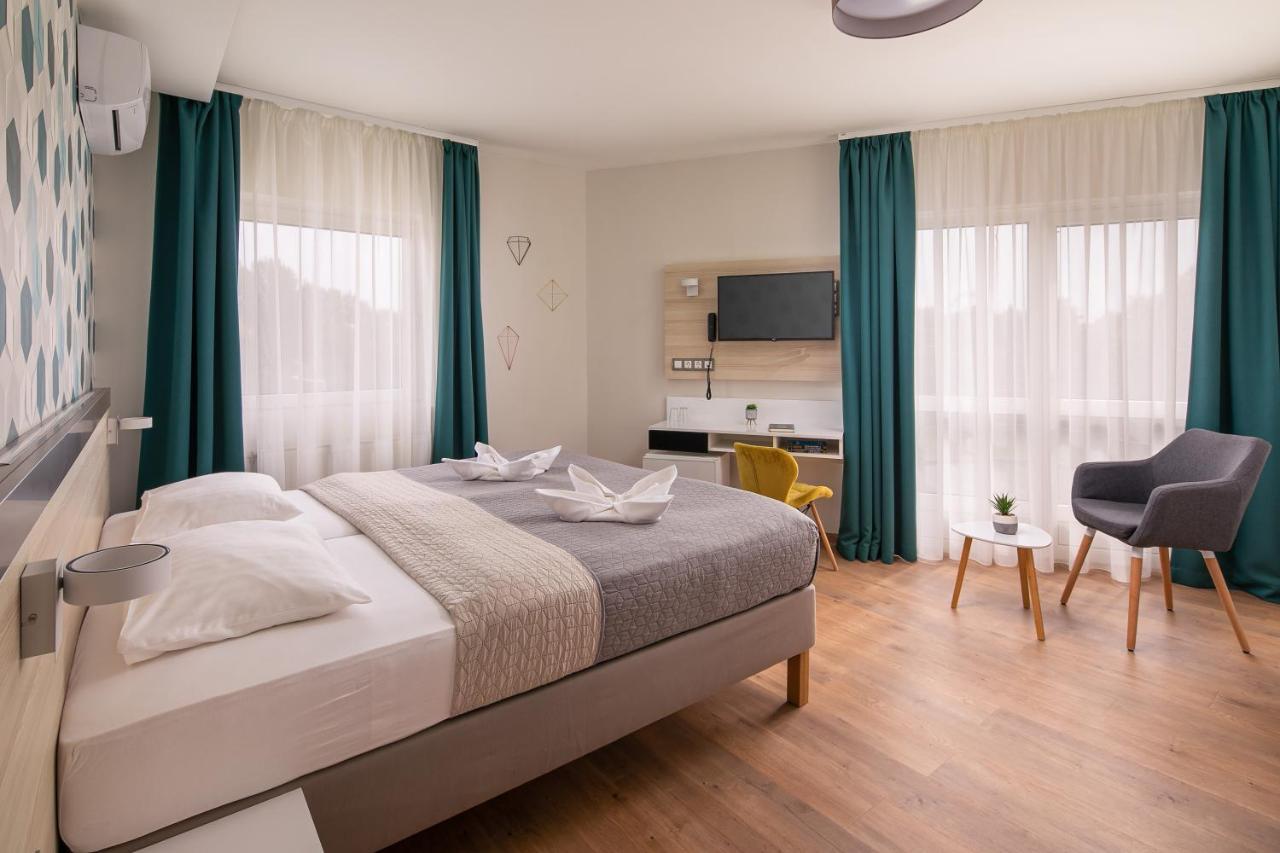 Kristály Hotel Keszthely Exteriér fotografie